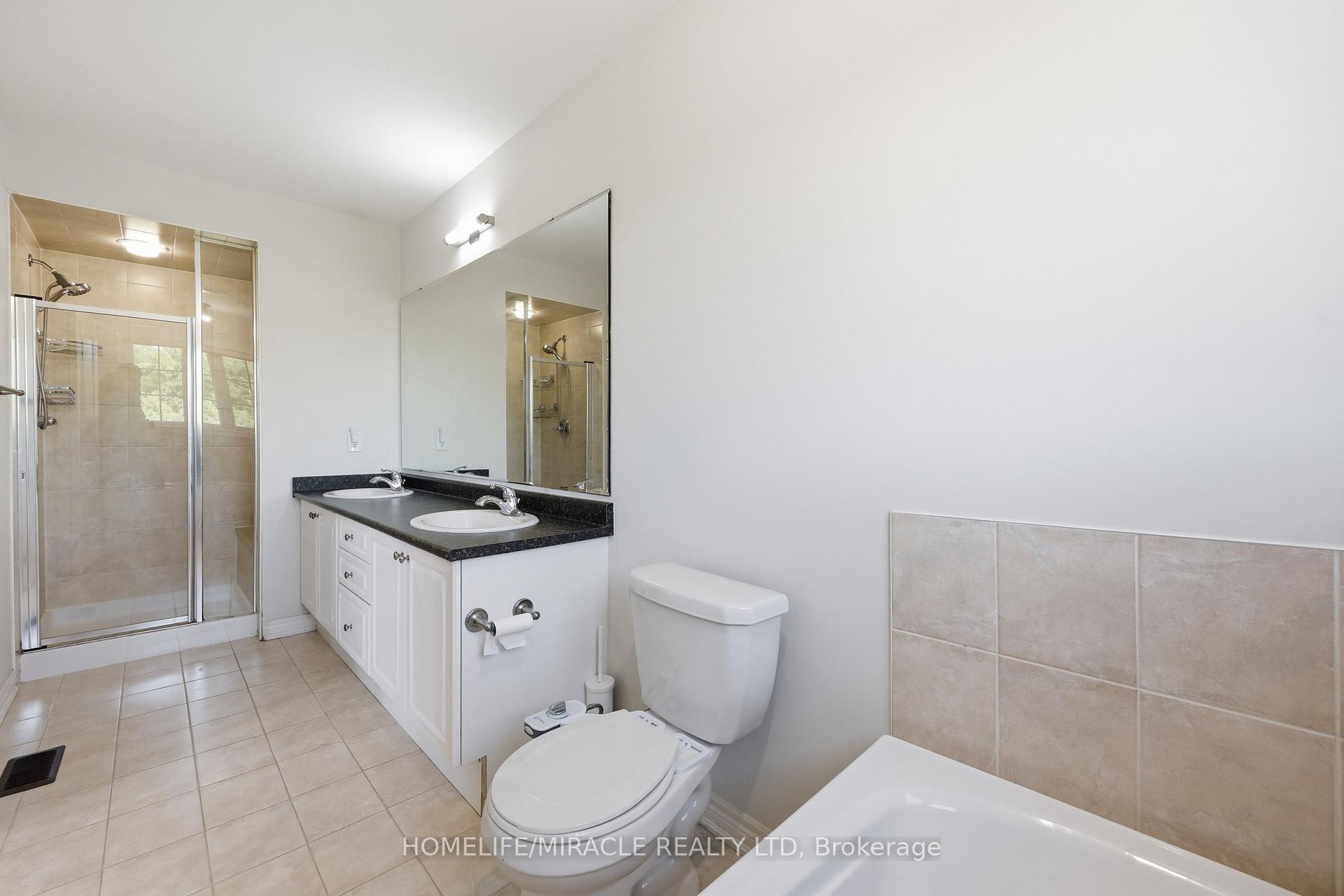 Photo 35 of 15 Mcphail Place, Hamilton, Waterdown — HOMEH