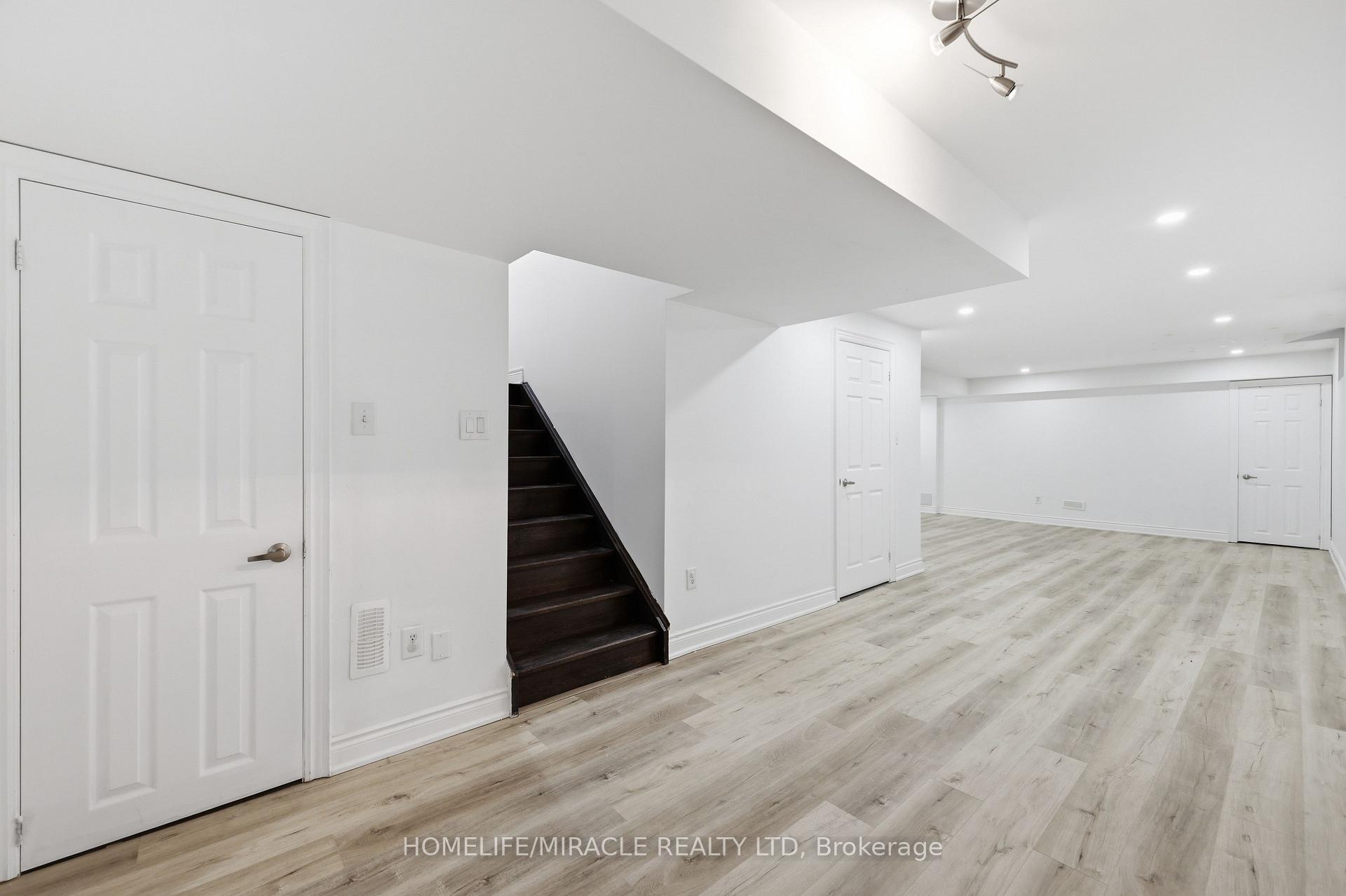 Photo 40 of 15 Mcphail Place, Hamilton, Waterdown — HOMEH
