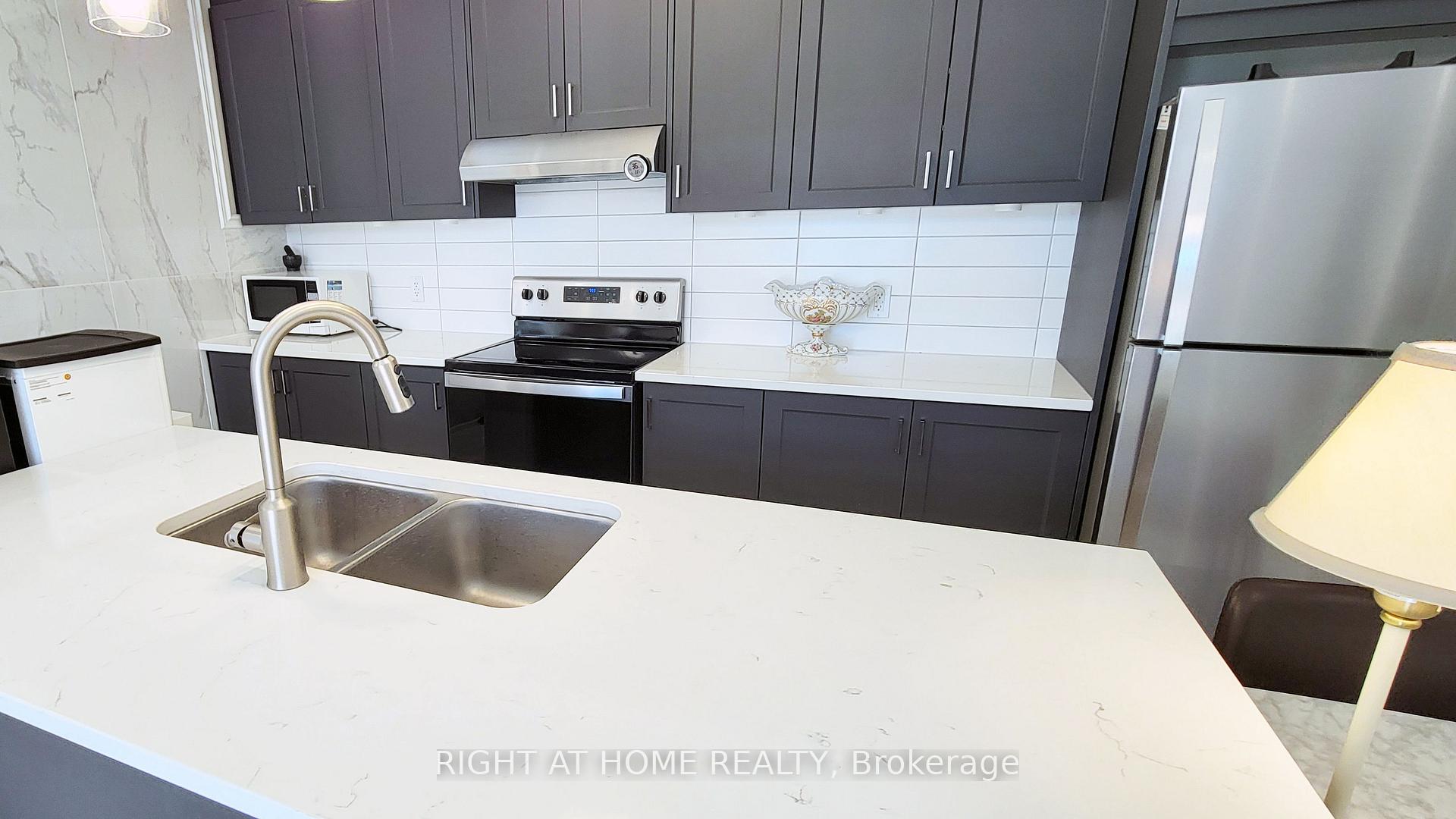Photo 13 of Unit 12, 142 Foamflower Place, Waterloo, Columbia Forest/Clair Hills — HOMEH
