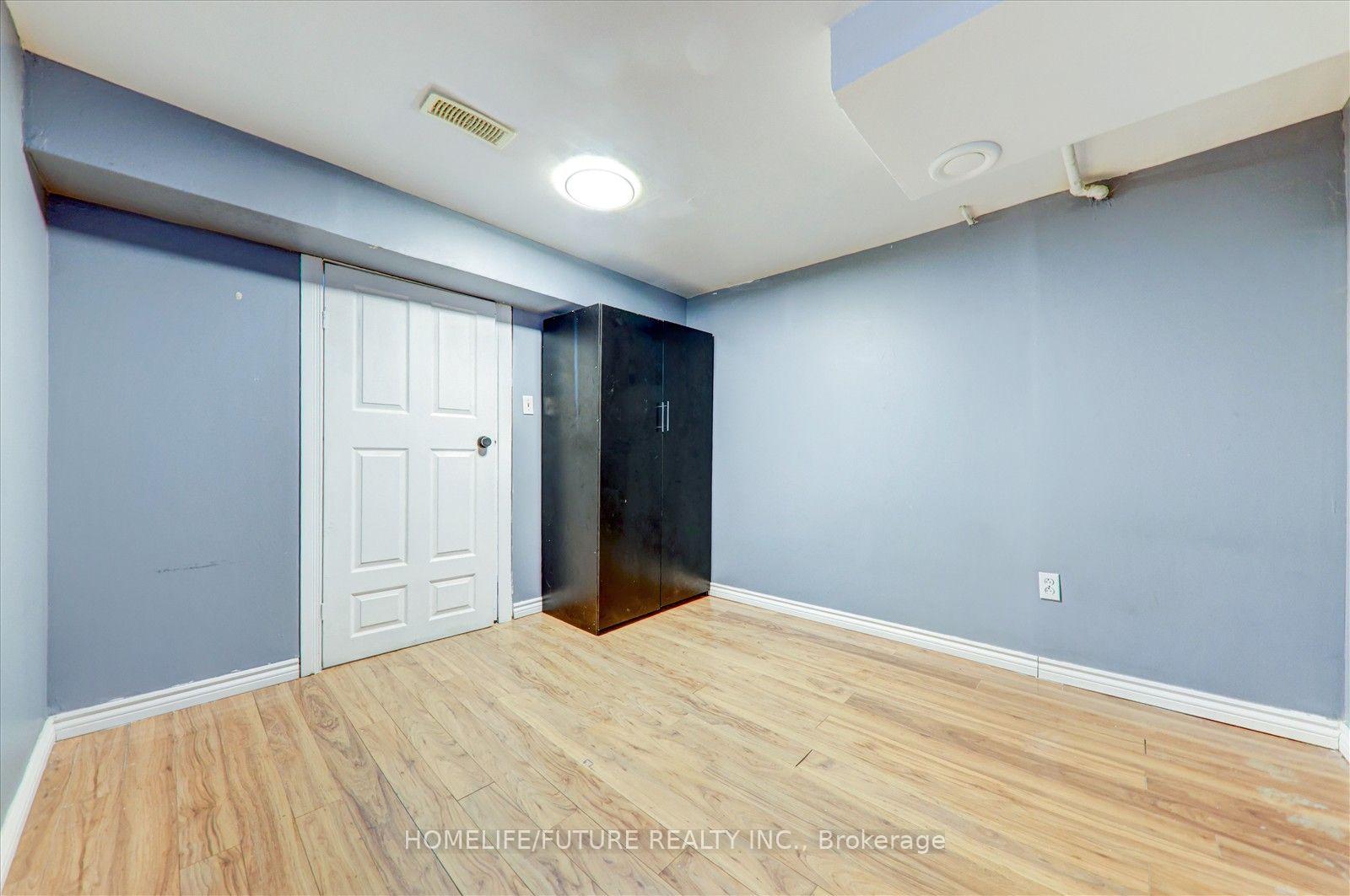 Photo 18 of Unit Bsmt, 97 Dunsfold Drive, Scarborough, Malvern — HOMEH