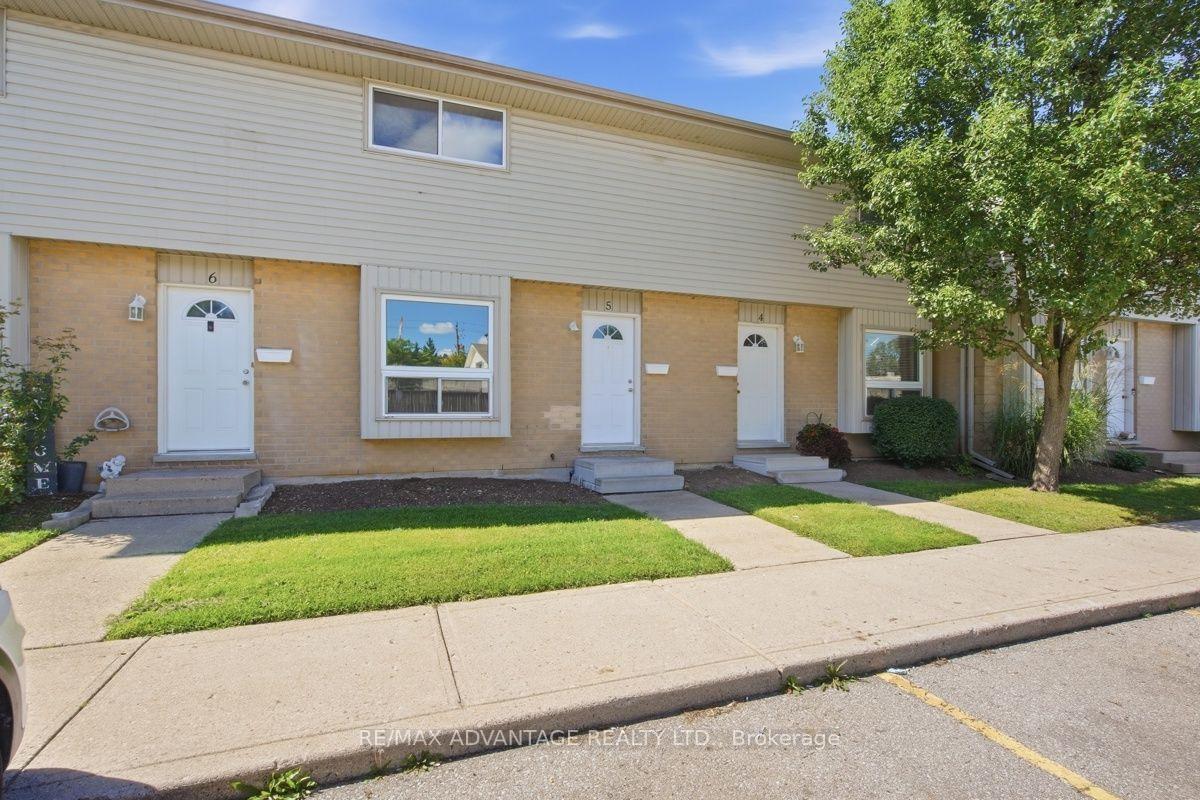 Photo 2 of Unit 5, 577 Third Street, London, East H — HOMEH