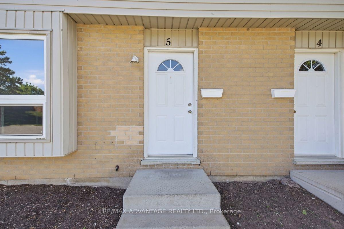 Photo 4 of Unit 5, 577 Third Street, London, East H — HOMEH