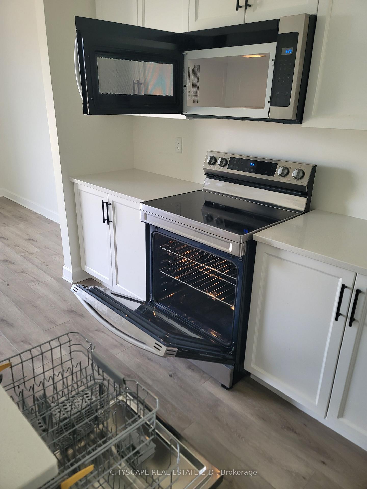 Photo 5 of 326 Buckthorn Drive, Kingston, City Northwest — HOMEH