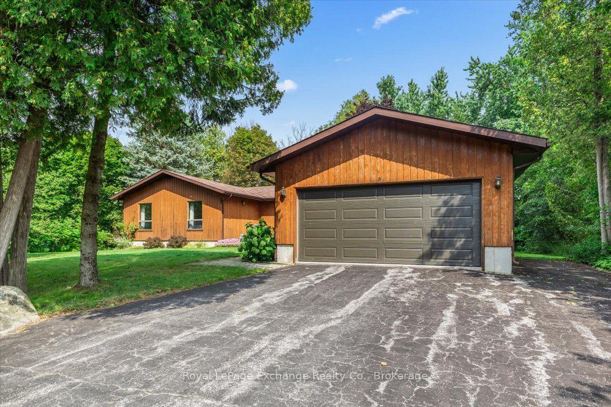 Photo 3 of 26 Dawson Drive, Kincardine — HOMEH