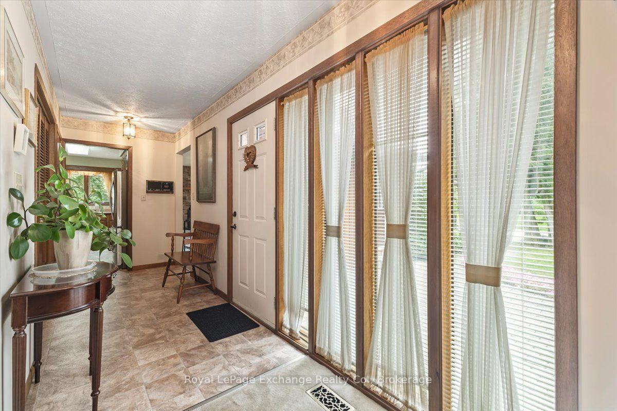 Photo 4 of 26 Dawson Drive, Kincardine — HOMEH