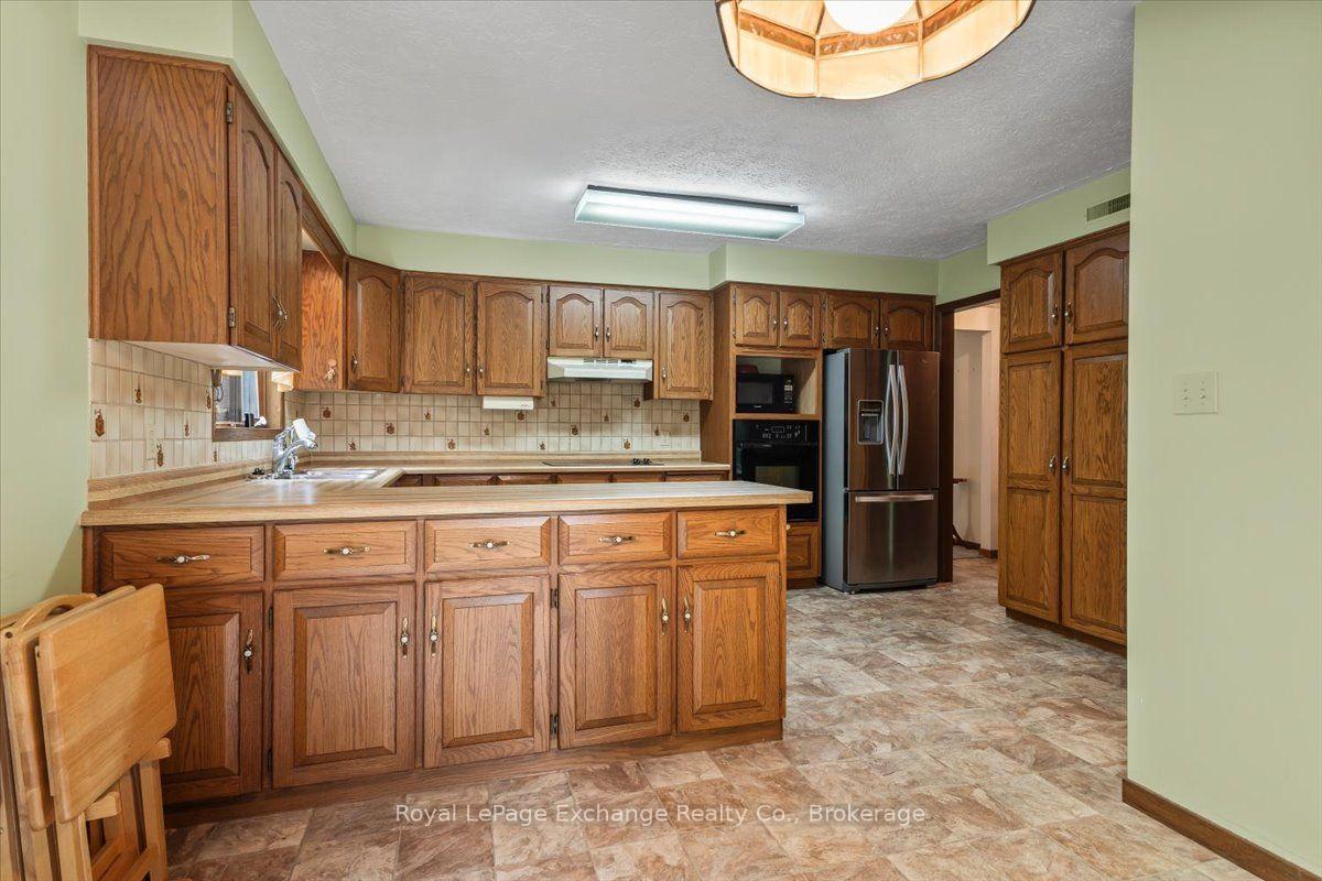 Photo 10 of 26 Dawson Drive, Kincardine — HOMEH