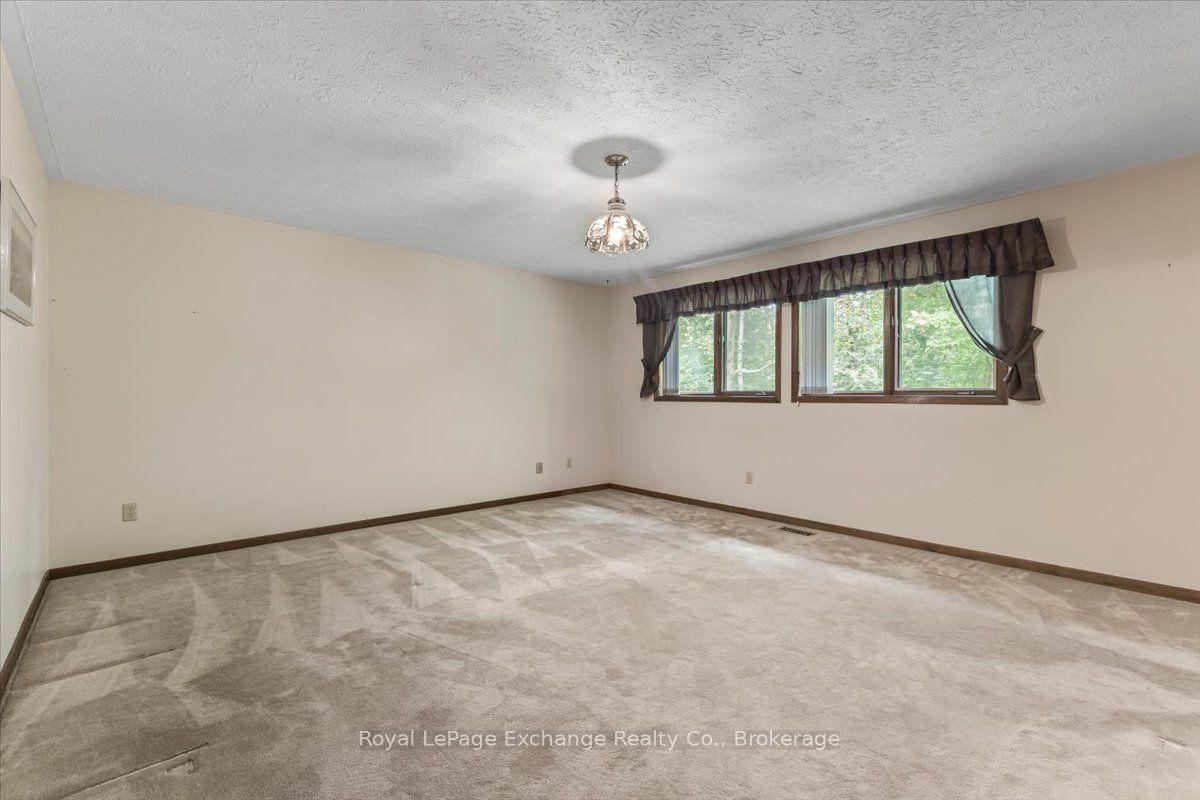 Photo 15 of 26 Dawson Drive, Kincardine — HOMEH