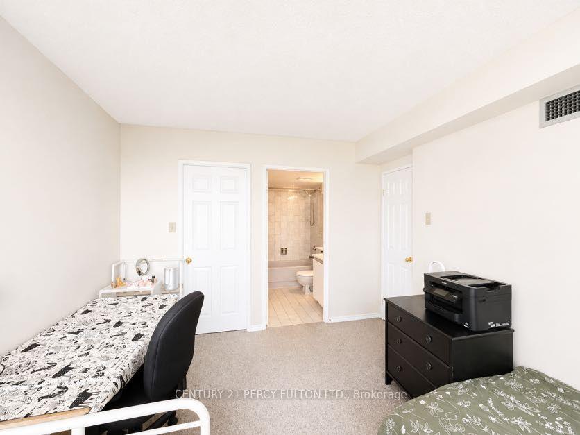 Photo 13 of Unit 2006, 285 Enfield Place, Mississauga, City Centre — HOMEH