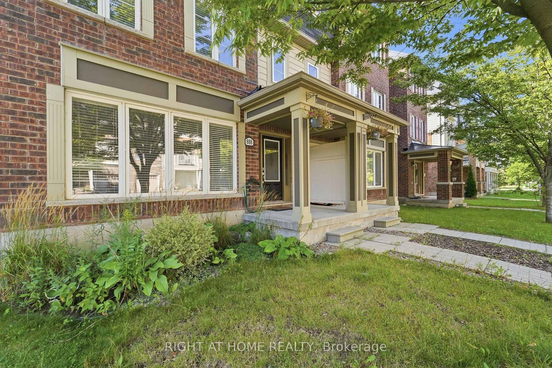 Photo 3 of 888 Jempson Path, Milton, Harrison — HOMEH