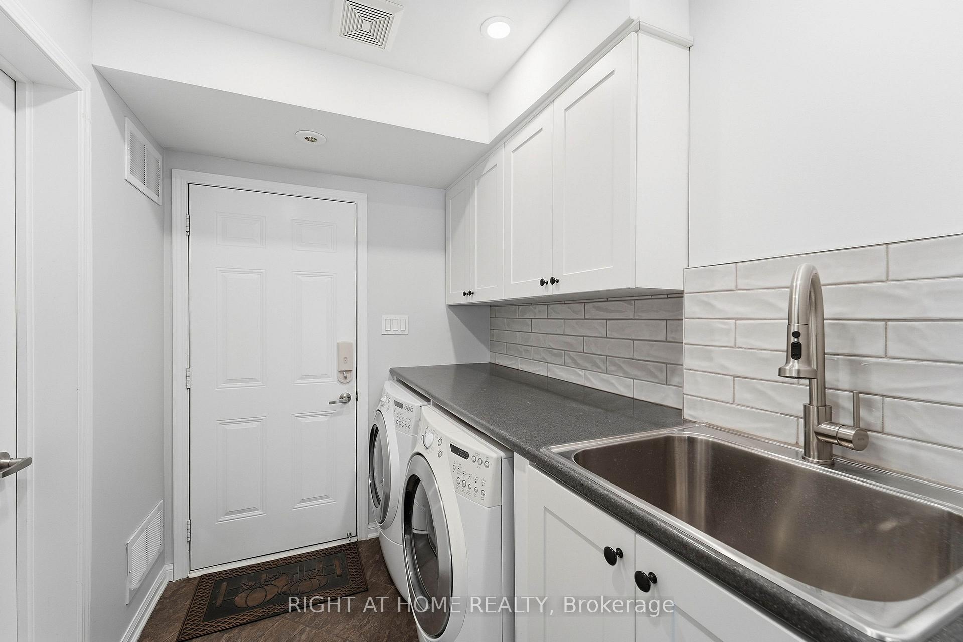Photo 10 of 888 Jempson Path, Milton, Harrison — HOMEH