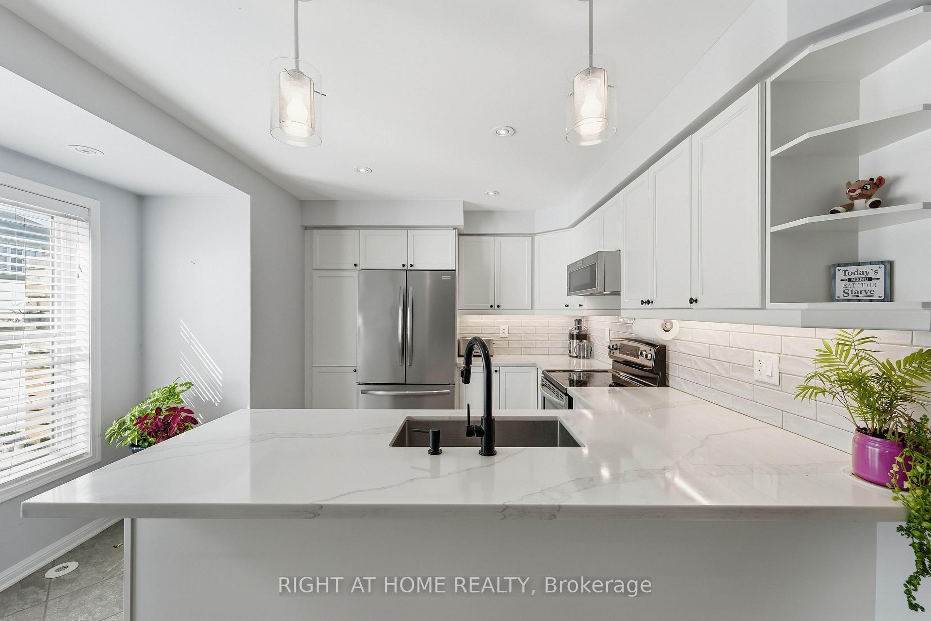 Photo 12 of 888 Jempson Path, Milton, Harrison — HOMEH