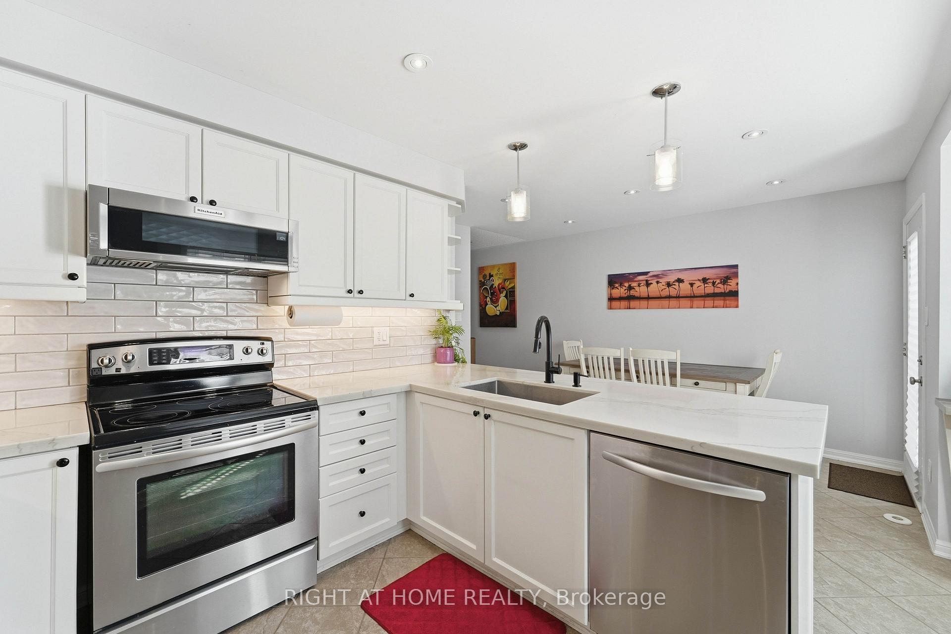 Photo 14 of 888 Jempson Path, Milton, Harrison — HOMEH