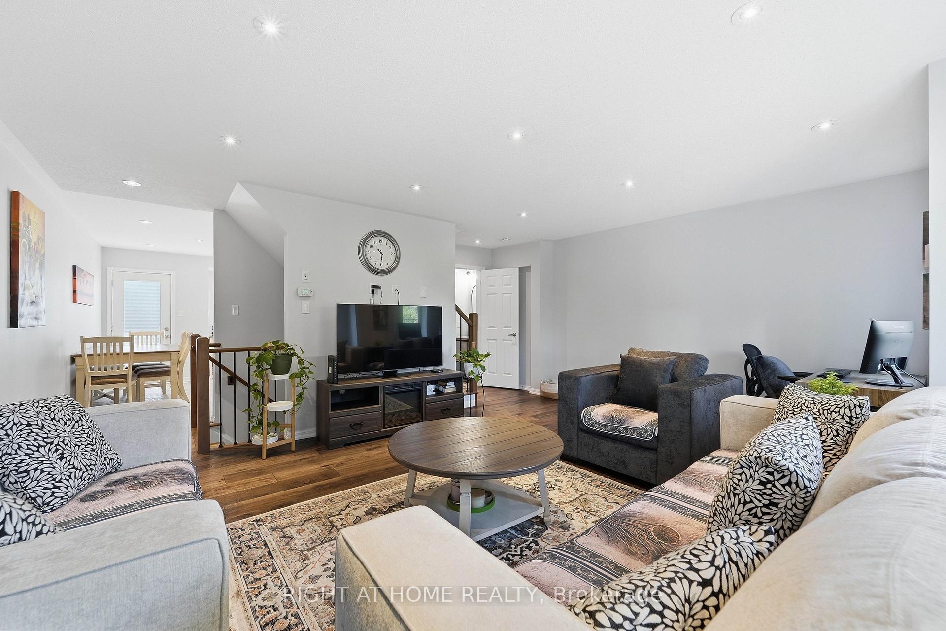 Photo 15 of 888 Jempson Path, Milton, Harrison — HOMEH