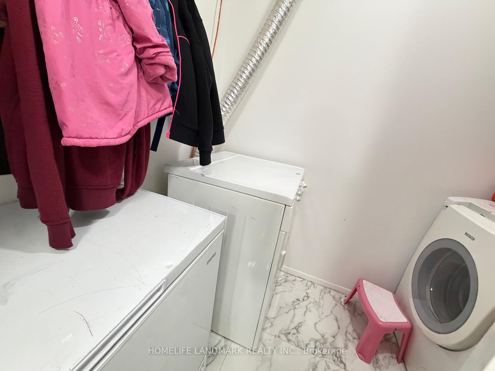 Photo 4 of Unit 716, 370 Dixon Road, Etobicoke, Kingsview Village-The Westway — HOMEH