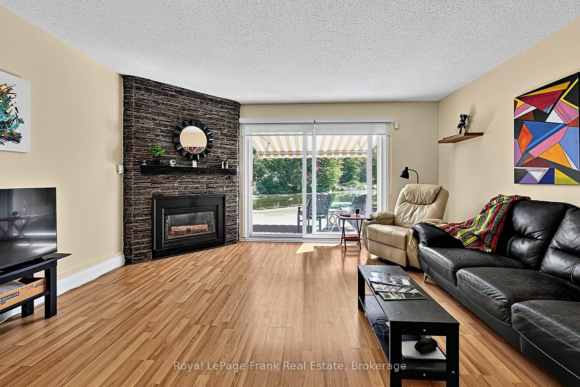 Photo 9 of Unit 21, 21 Laguna Parkway, Ramara, Brechin — HOMEH
