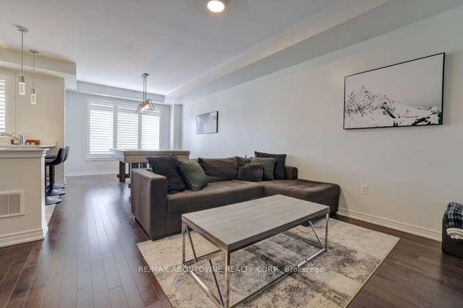 Photo 6 of 2435 Greenwich Drive, Oakville, Westmount — HOMEH