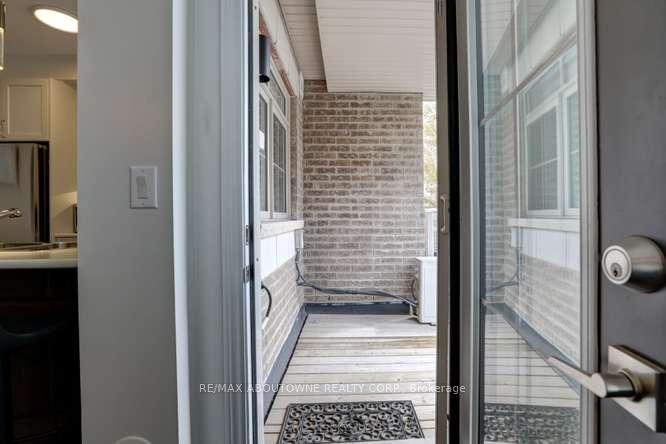 Photo 9 of 2435 Greenwich Drive, Oakville, Westmount — HOMEH