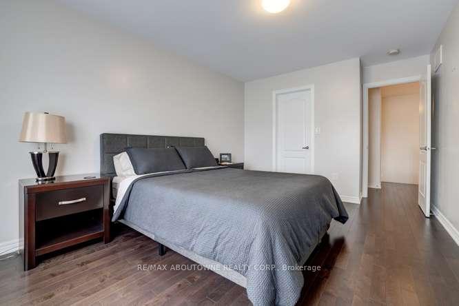 Photo 14 of 2435 Greenwich Drive, Oakville, Westmount — HOMEH