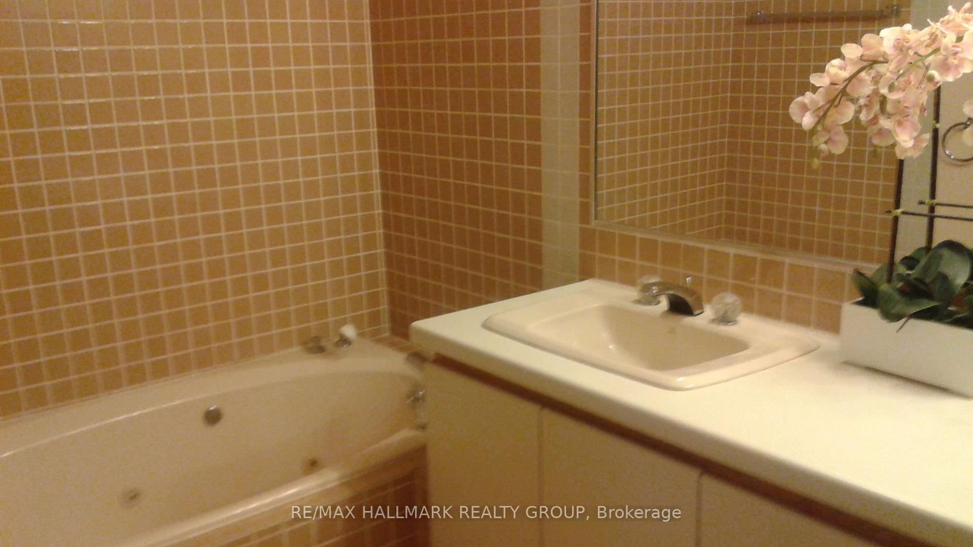 Photo 36 of Unit 77, 263 Botanica Private, Ottawa, Civic Hospital — HOMEH