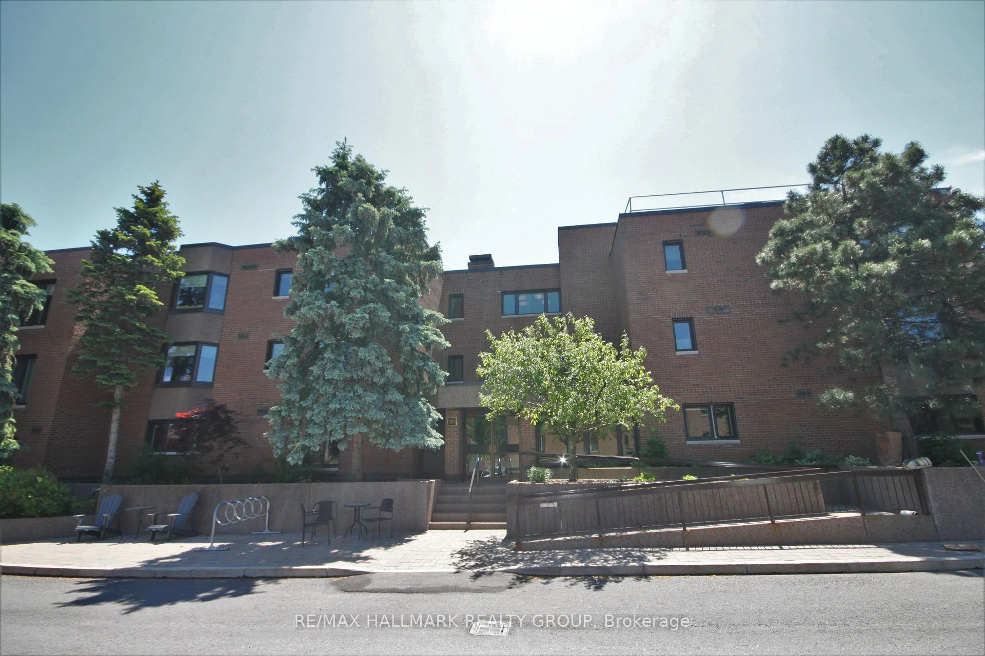 Photo 3 of Unit 77, 263 Botanica Private, Ottawa, Civic Hospital — HOMEH