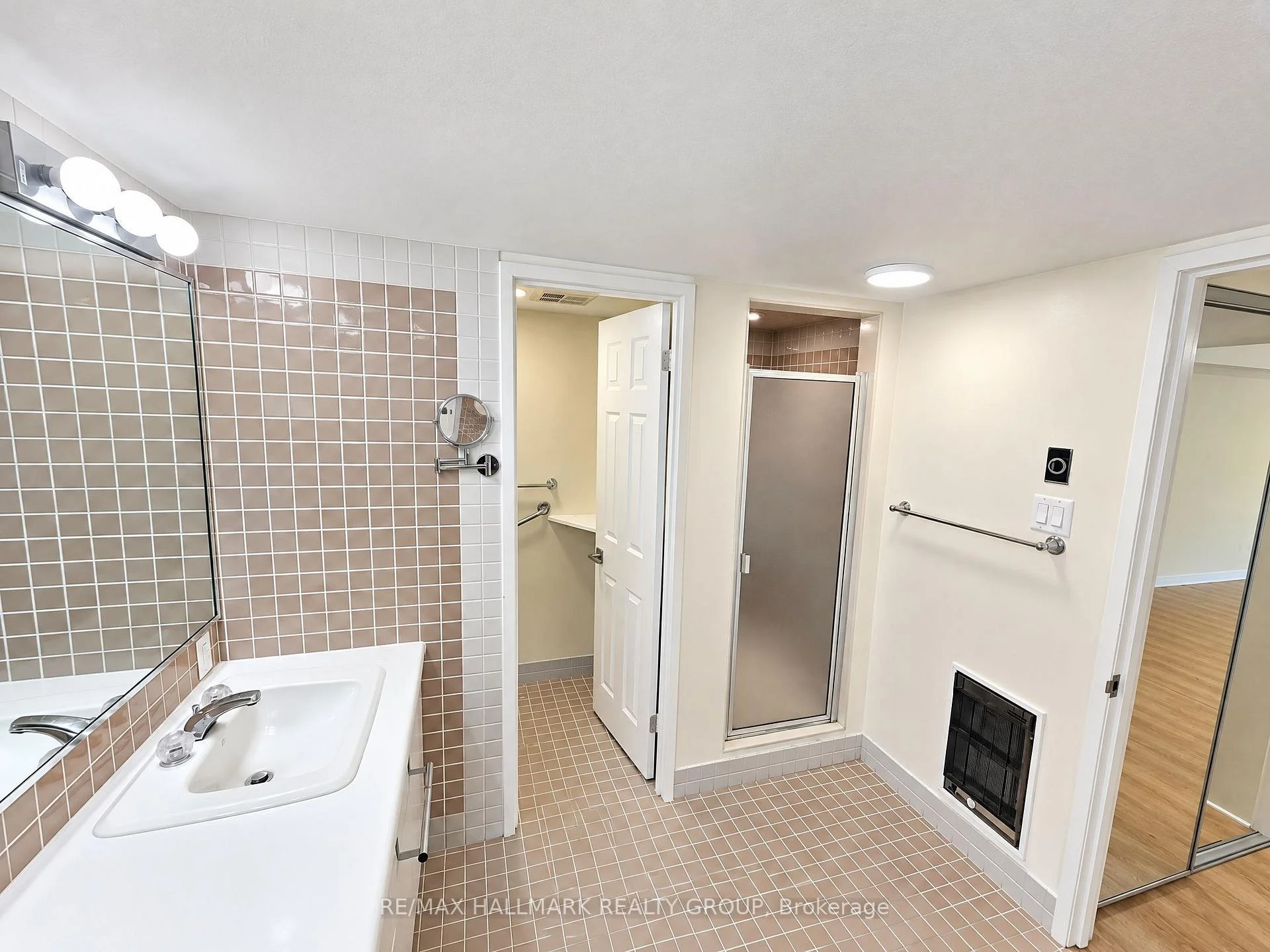 Photo 45 of Unit 77, 263 Botanica Private, Ottawa, Civic Hospital — HOMEH