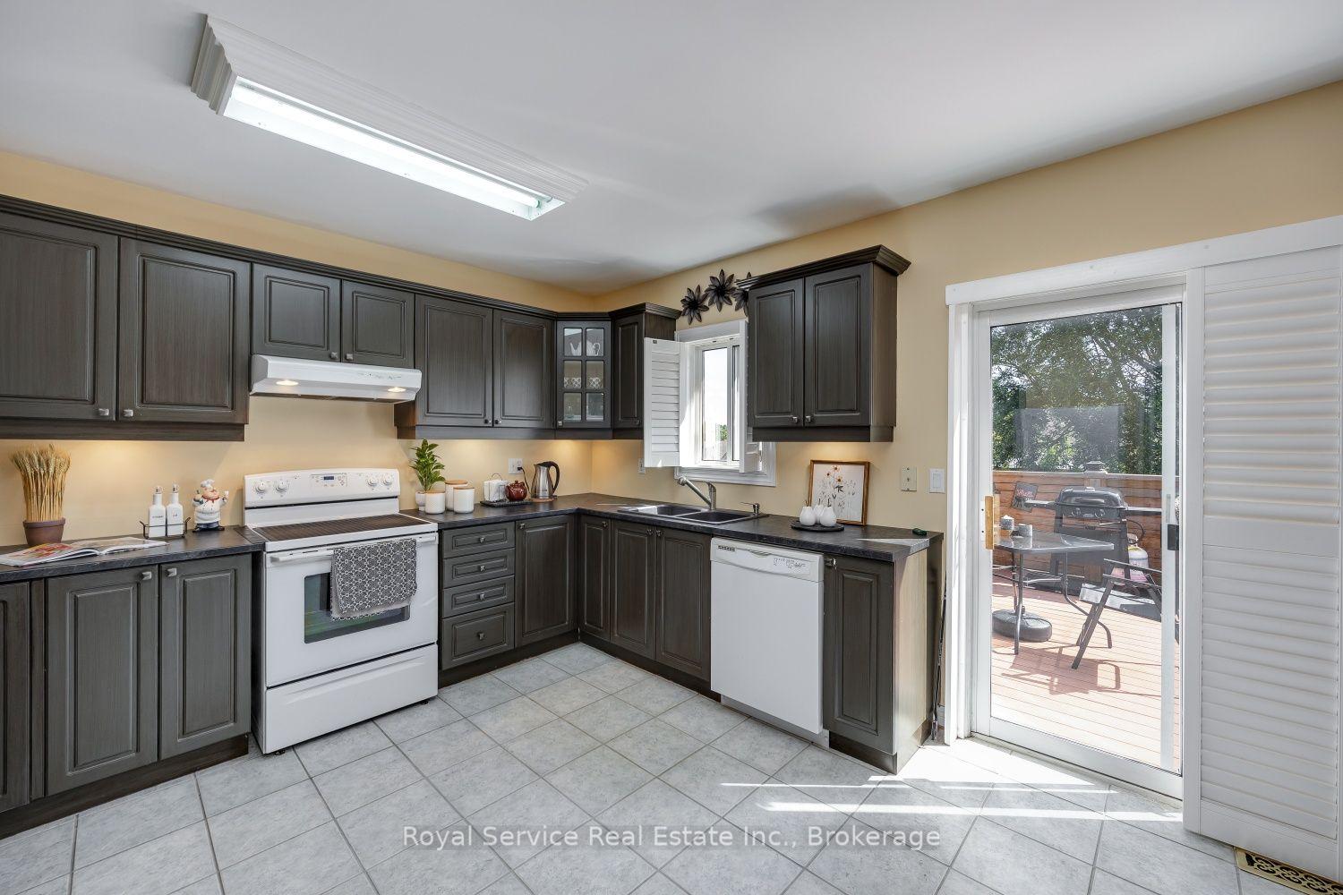 Photo 19 of 25 Huffman Avenue, Port Hope — HOMEH