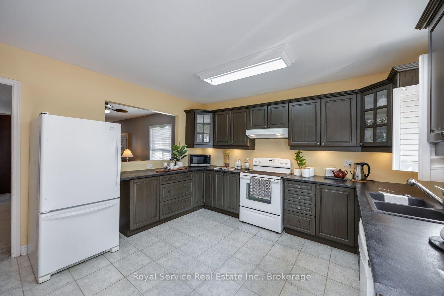 Photo 20 of 25 Huffman Avenue, Port Hope — HOMEH