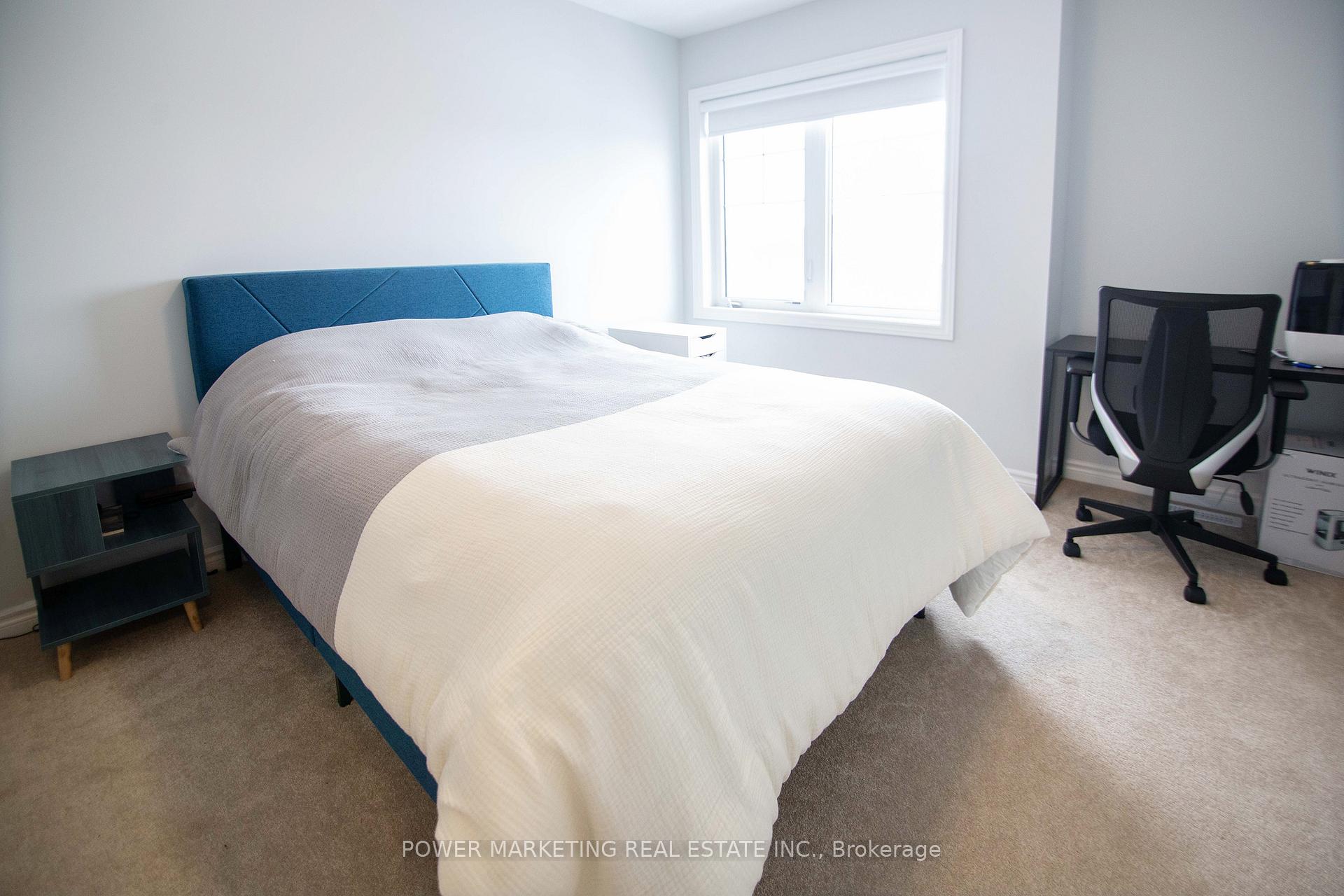 Photo 20 of 43 Zoisite Private, Ottawa, Barrhaven - Heritage Park — HOMEH