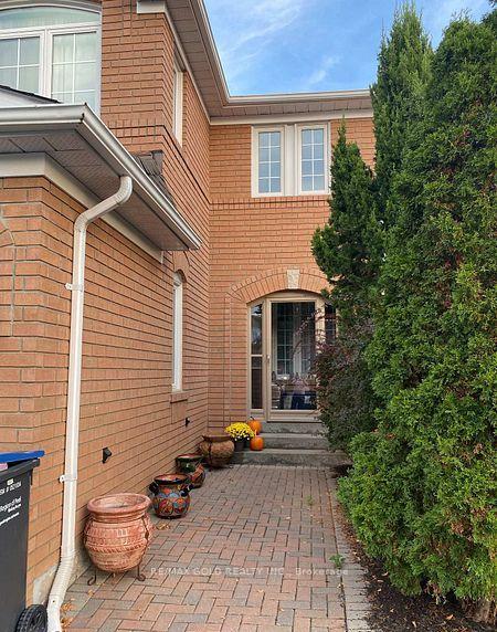Photo 1 of 39 Fiddleneck Crescent, Brampton, Sandringham-Wellington — HOMEH