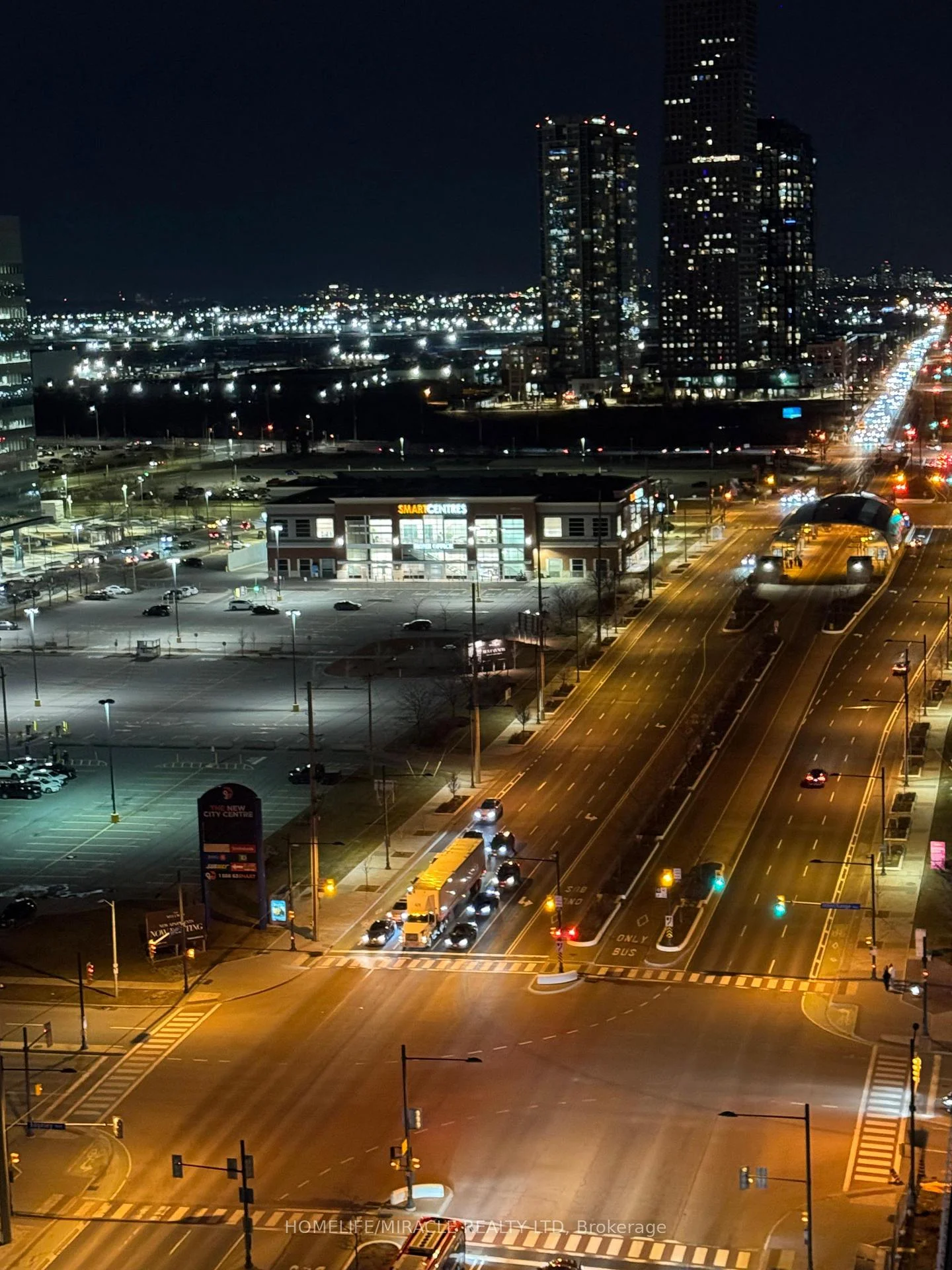 Photo 11 of Unit 2012, 2250 commerce Street, Vaughan, Vaughan Corporate Centre — HOMEH