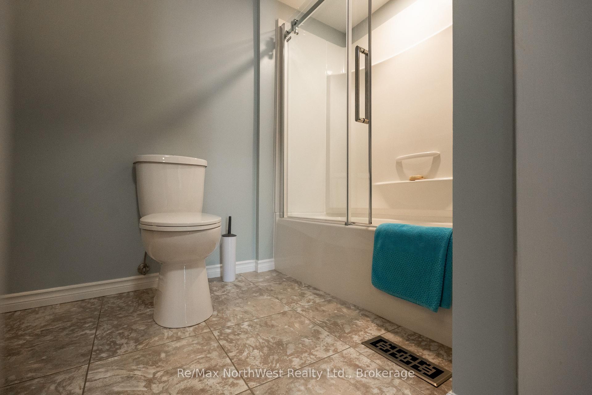 Photo 25 of Unit G, 814 Sixth Street, Kenora, Keewatin — HOMEH