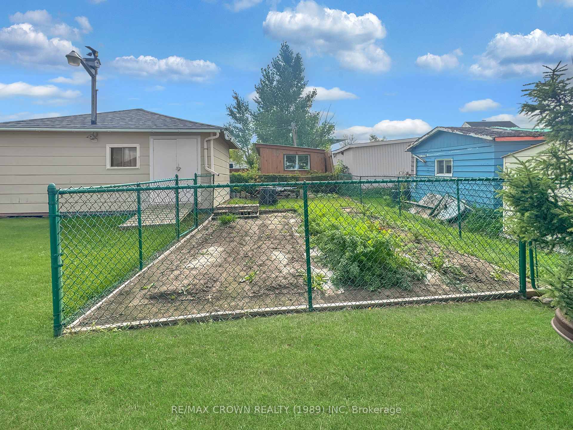 Photo 43 of 9 Bouldier Street, Kapuskasing — HOMEH