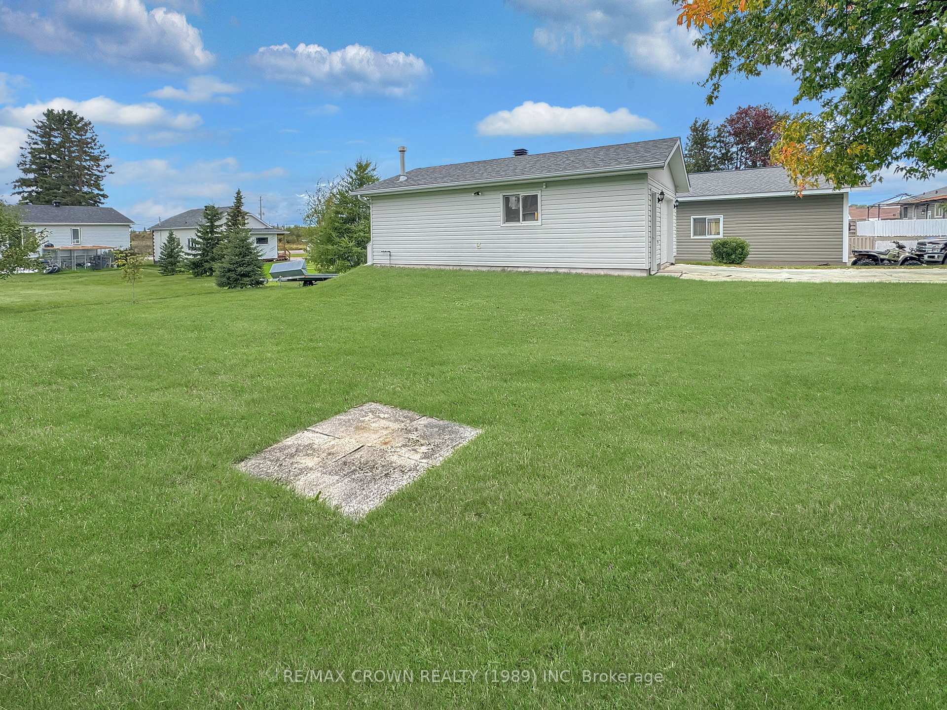 Photo 45 of 9 Bouldier Street, Kapuskasing — HOMEH