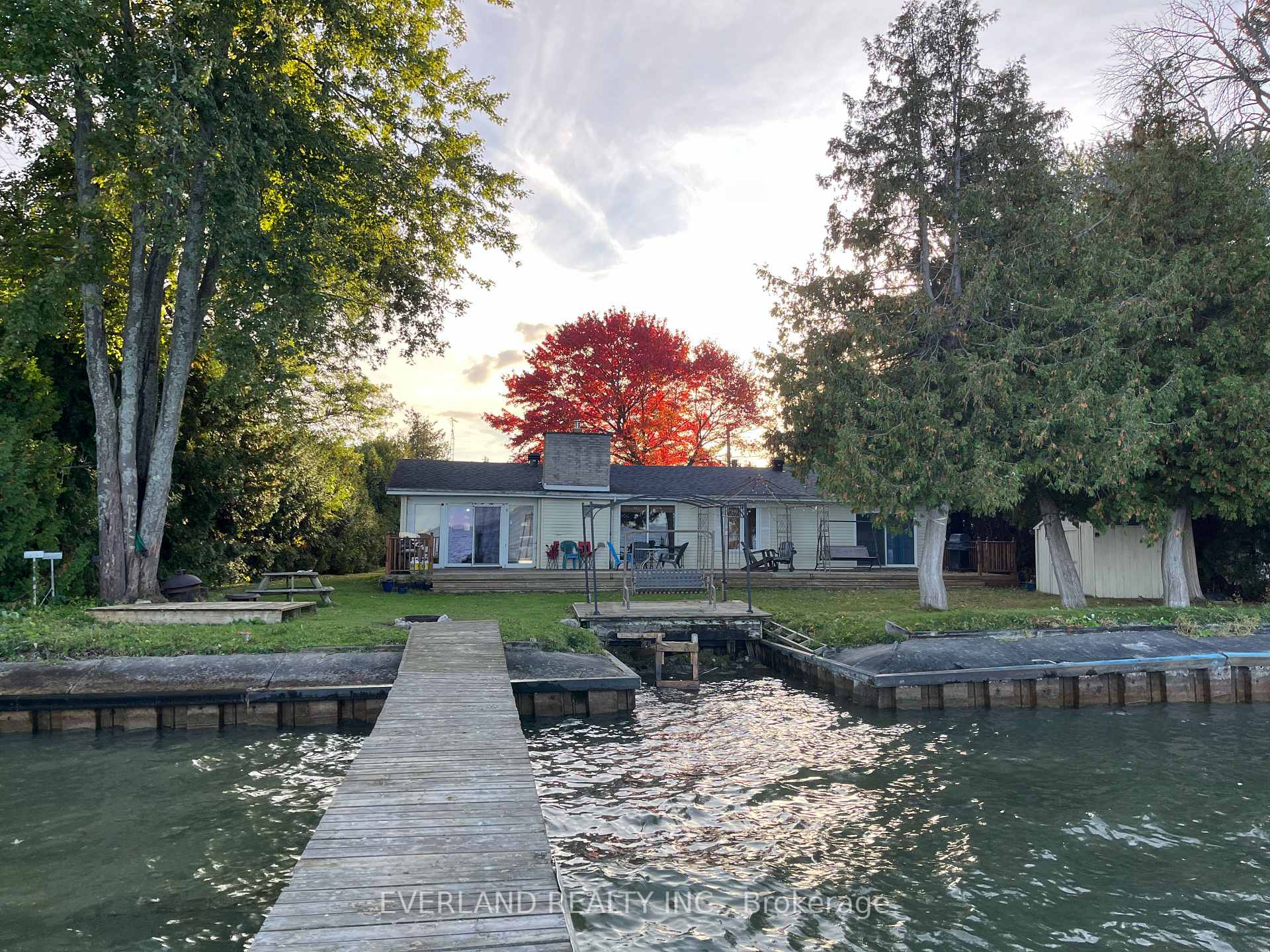 Photo 1 of 745 Harbour Street, Innisfil, Rural Innisfil — HOMEH