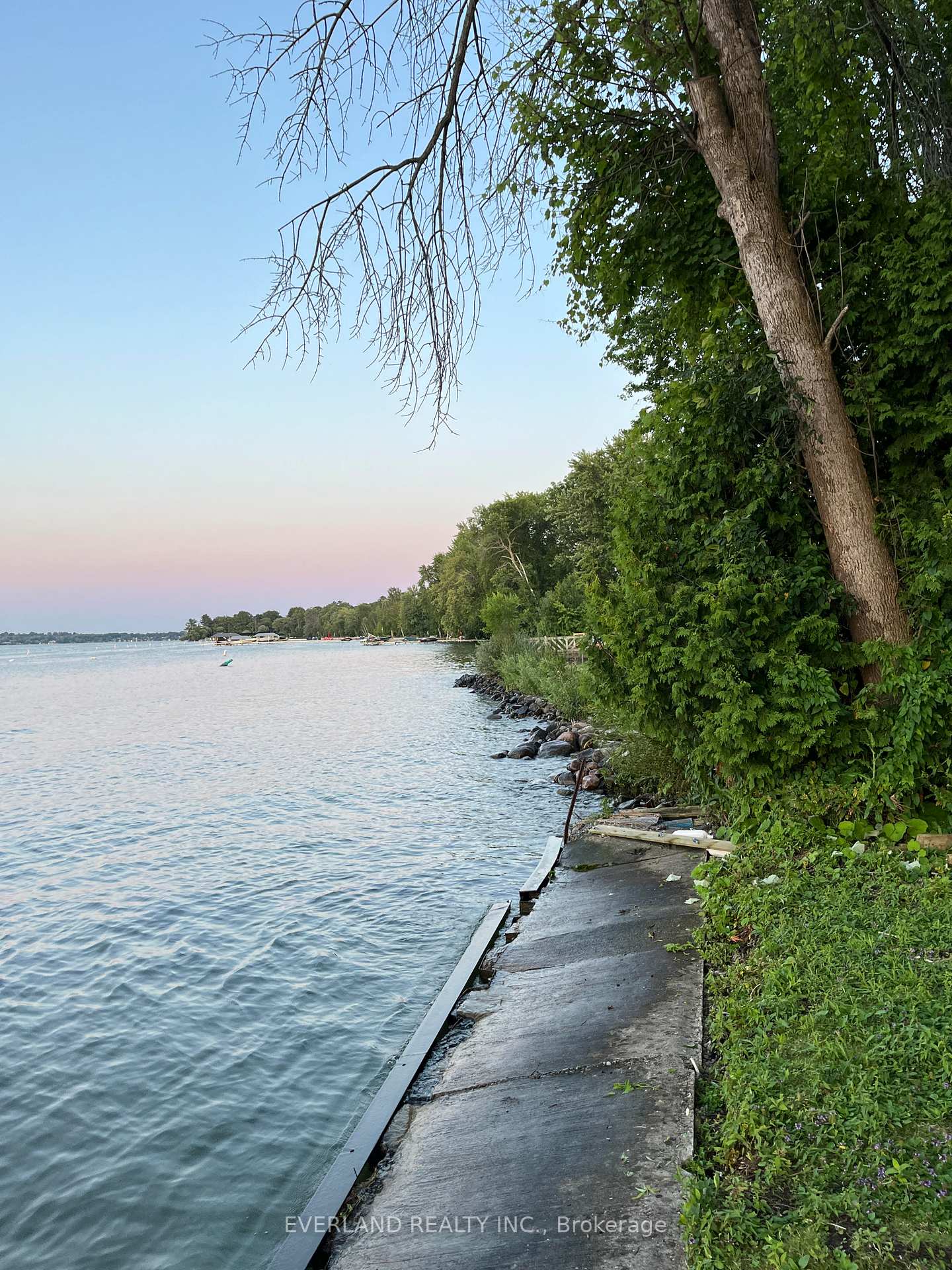 Photo 8 of 745 Harbour Street, Innisfil, Rural Innisfil — HOMEH