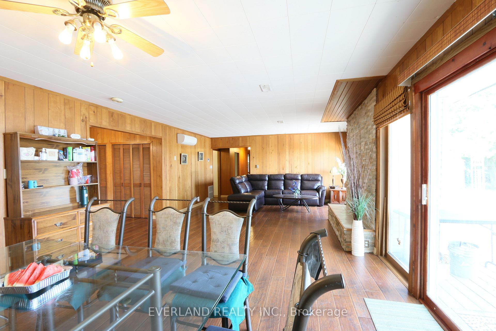 Photo 13 of 745 Harbour Street, Innisfil, Rural Innisfil — HOMEH