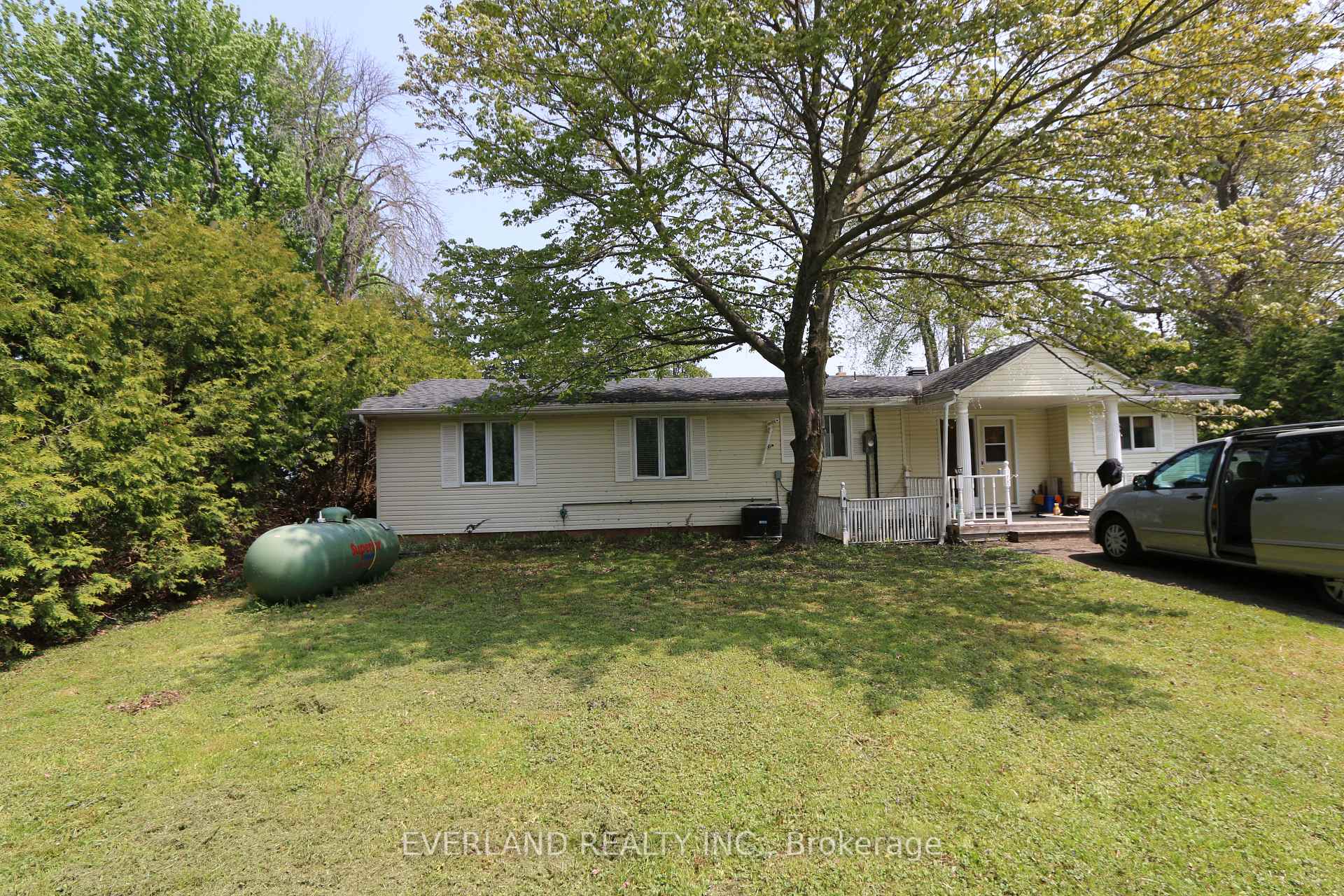 Photo 31 of 745 Harbour Street, Innisfil, Rural Innisfil — HOMEH