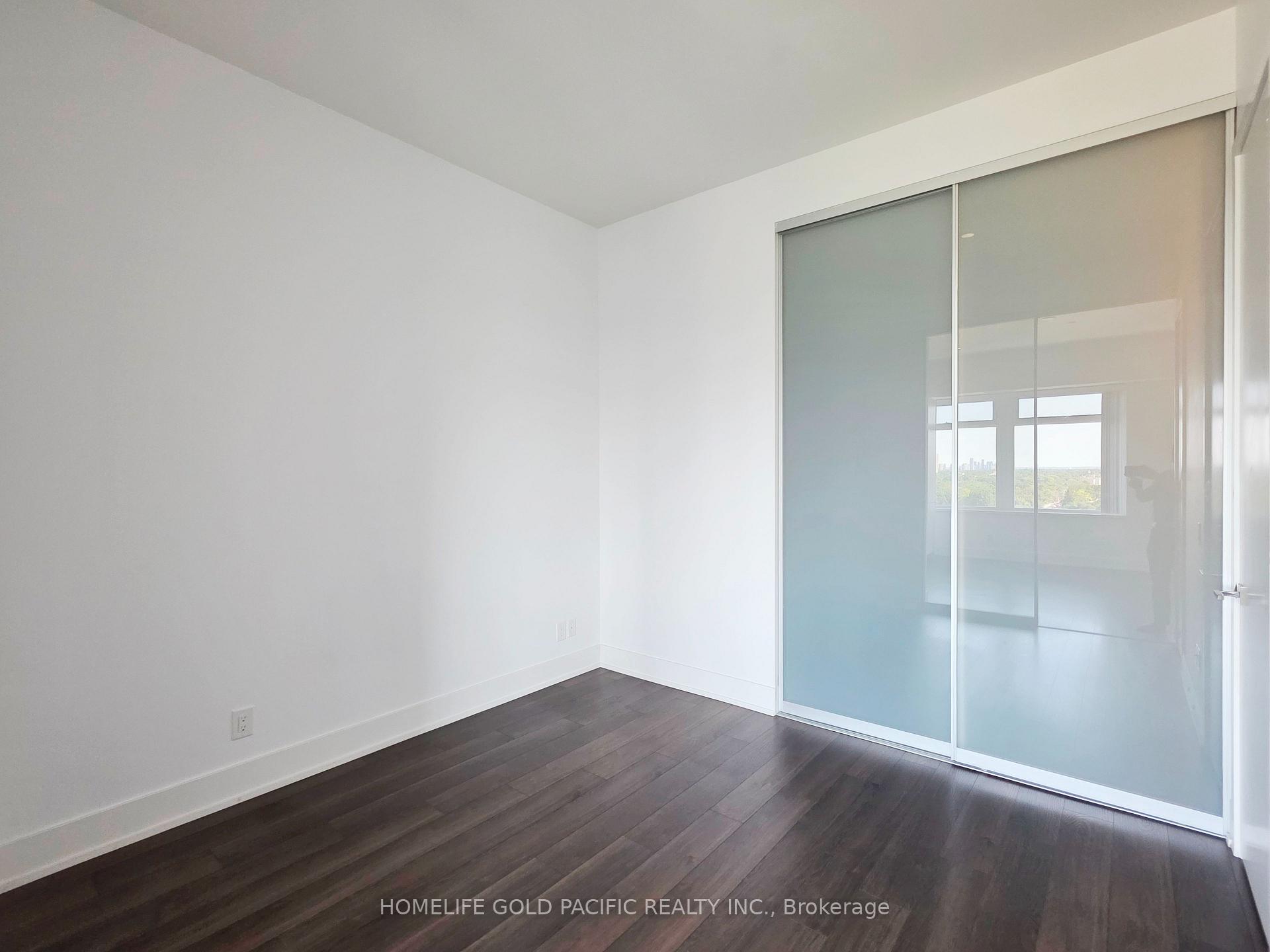 Photo 6 of Unit 1222, 111 St. Clair Avenue W, Toronto, Yonge-St. Clair — HOMEH