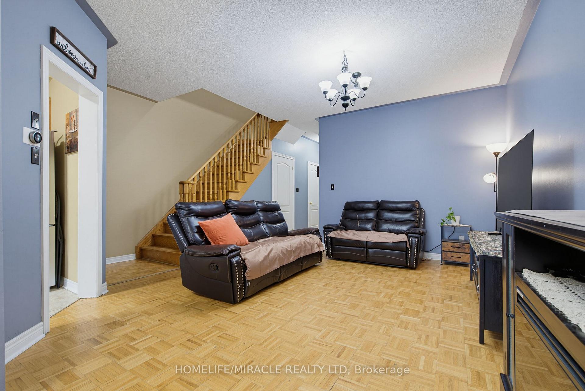 Photo 13 of Unit 54, 169 Tom Taylor Crescent, Newmarket, Summerhill Estates — HOMEH