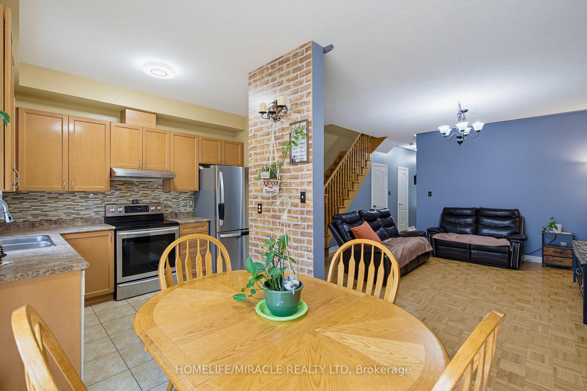 Photo 18 of Unit 54, 169 Tom Taylor Crescent, Newmarket, Summerhill Estates — HOMEH