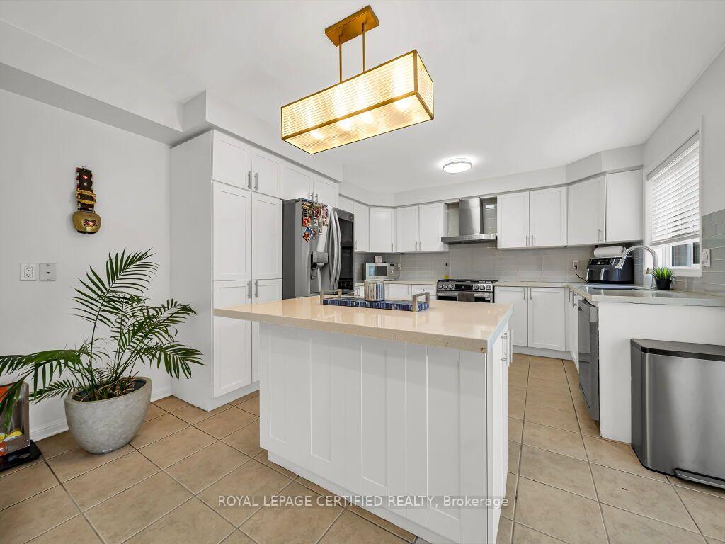 Photo 9 of 834 4 Line, Milton, Beaty — HOMEH