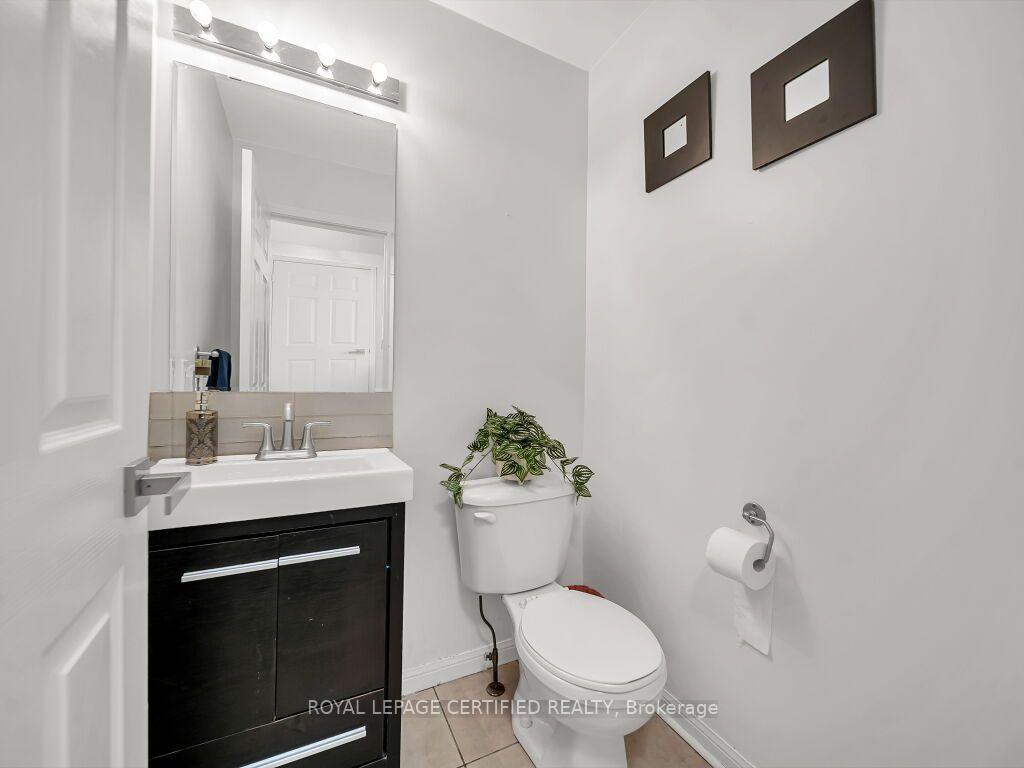Photo 11 of 834 4 Line, Milton, Beaty — HOMEH