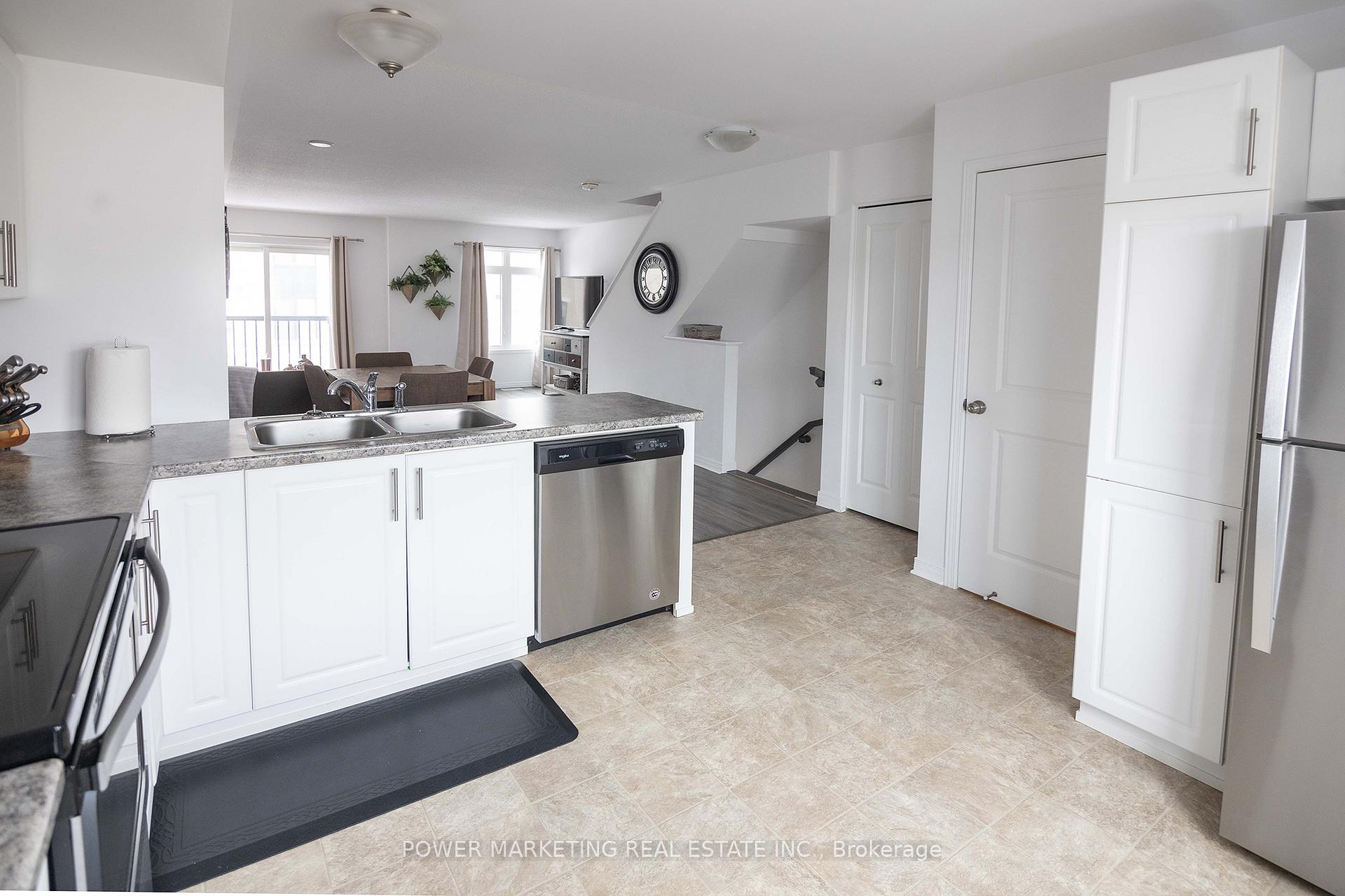 Photo 14 of 540 Recolte, Ottawa, Bilberry Creek/Queenswood Heights — HOMEH