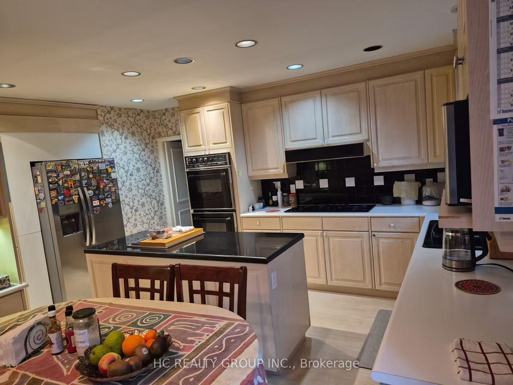 Photo 3 of 43 Wilket Road, North York, Bridle Path-Sunnybrook-York Mills — HOMEH