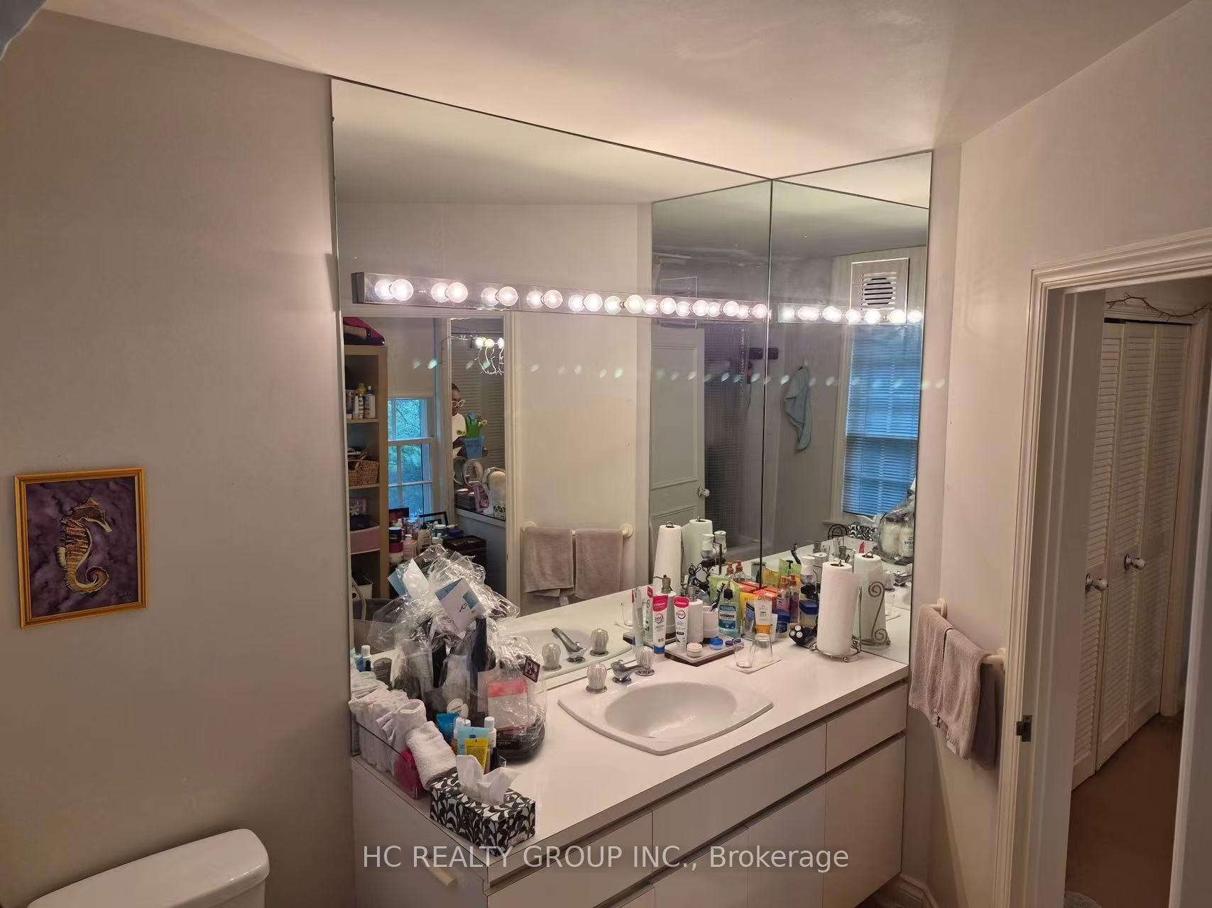 Photo 17 of 43 Wilket Road, North York, Bridle Path-Sunnybrook-York Mills — HOMEH