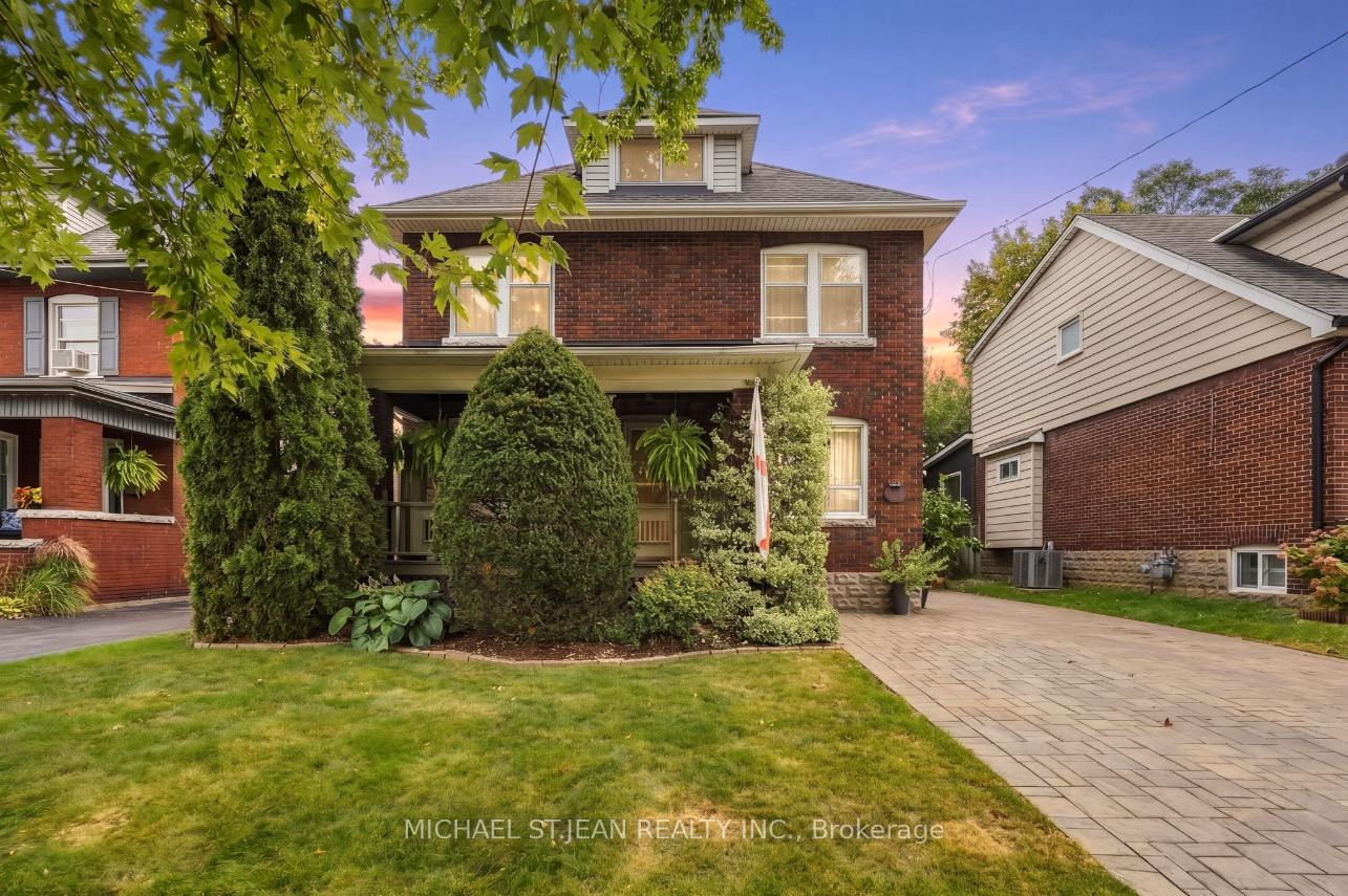 Photo of 33 Tuxedo Avenue S