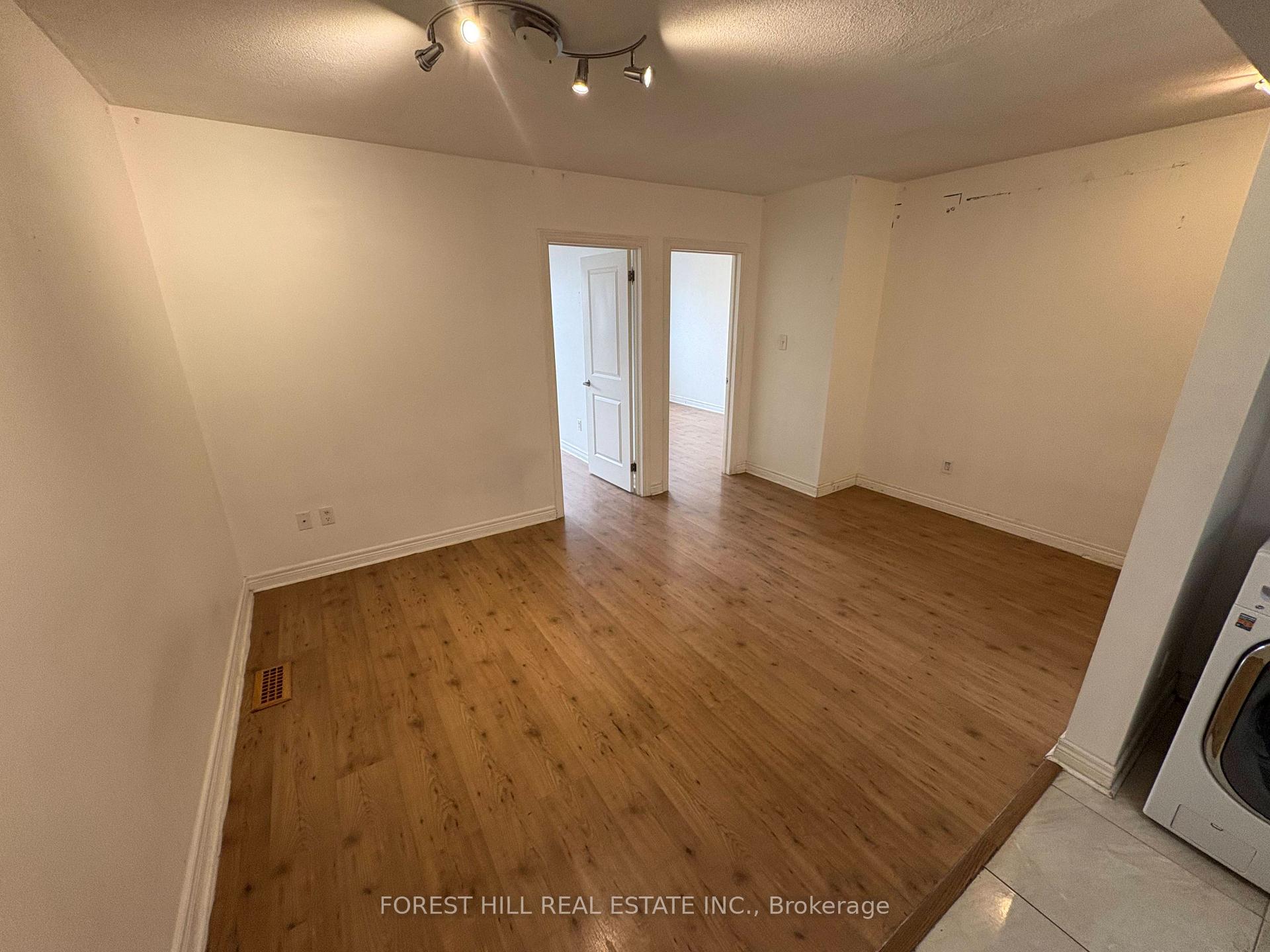 Photo 2 of Unit 1, 341 Lakeshore Road E, Oakville, Old Oakville — HOMEH