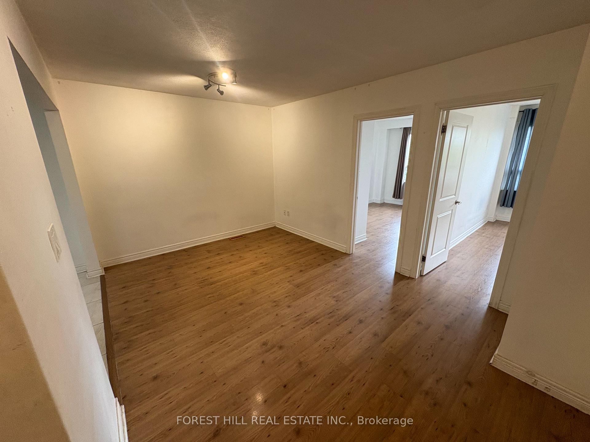 Photo 3 of Unit 1, 341 Lakeshore Road E, Oakville, Old Oakville — HOMEH