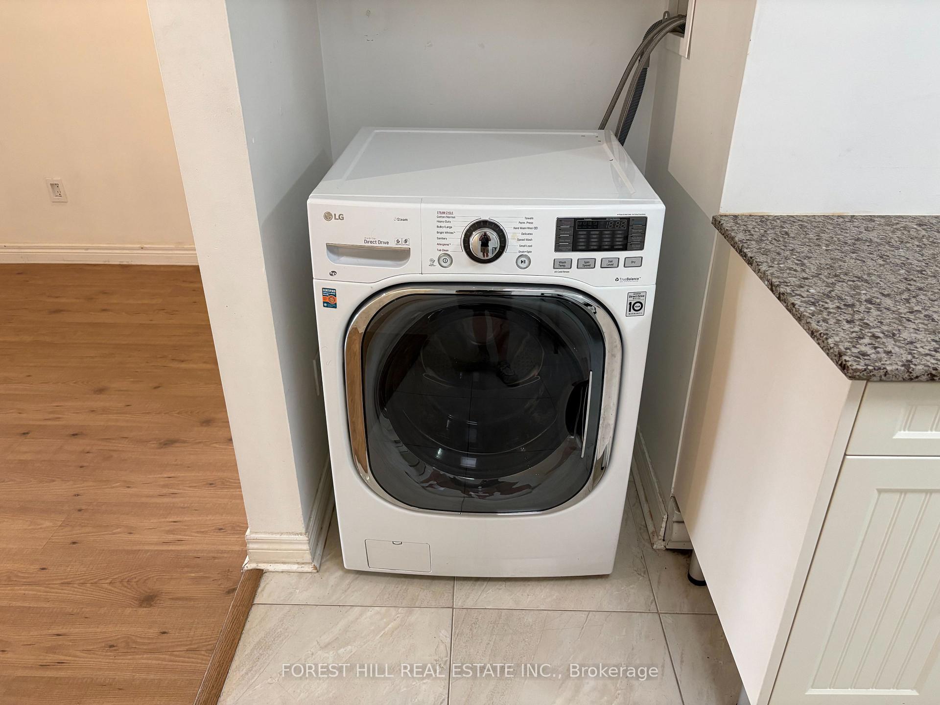 Photo 7 of Unit 1, 341 Lakeshore Road E, Oakville, Old Oakville — HOMEH
