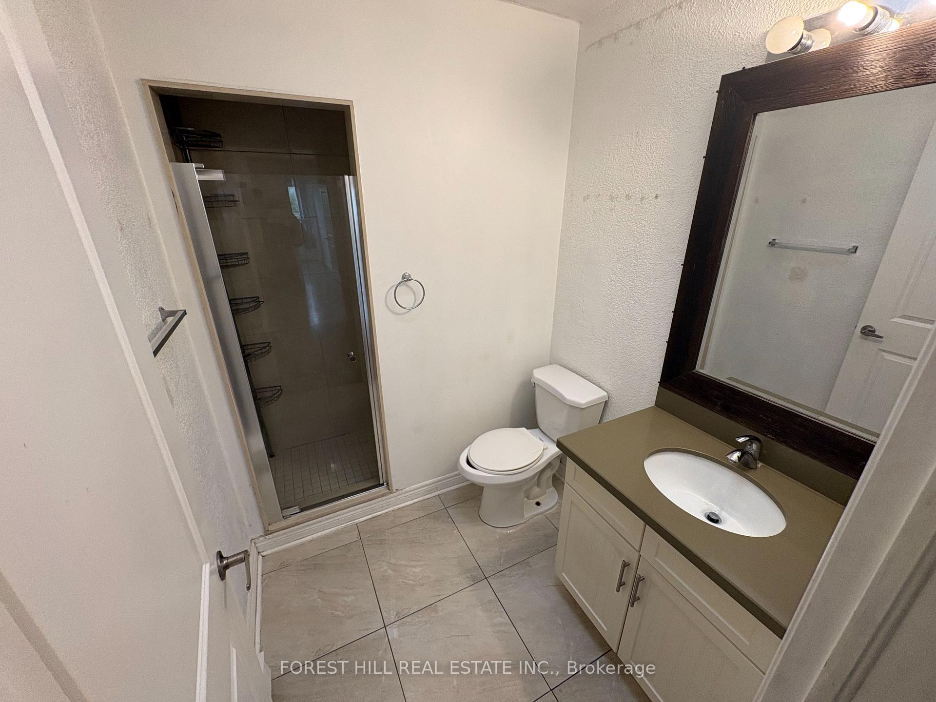 Photo 10 of Unit 1, 341 Lakeshore Road E, Oakville, Old Oakville — HOMEH